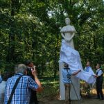 Erzsébet királyné, Sisi szobrának leleplezése az Erzsébet-ligetben.