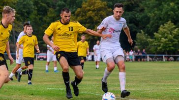 Furár Róbert emberhátrányból szerzett bombagóljával vezetett a Szarvasi FC 1905 a Nagyszénás SE ellen.