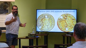 Dr. Vida István azokról az érmékről beszélt, amit a Római Birodalomban készítettek és a hajdani Barbaricum területén találtak régészek, múltkutatók.
