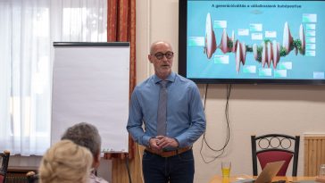 Laczkó Péter, a Lawrence&Benet Zrt. alapító tulajdonosa, vezető szervezetfejlesztési szakértő a Békés Vármegyei Kereskedelmi és Iparkamara szervezésében tartott előadást.