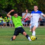 Másodszor volt eredményes a Csabacsűdi GyLSE színeiben a nagy pályára nyolc év után visszatérő Bakos Krisztián (kék-fehérben).