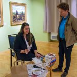 Baráth Viktória író volt vendége az Országos Könyvtári Napok szarvasi eseménysorozat zárórendezvényének.