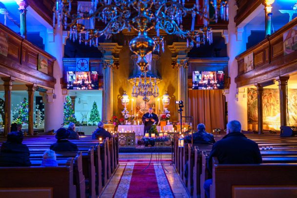 Tessedik Sámuelre emlékeztek 2024. december 27-én – születésének évét „órásítva” – 17 óra 42 perckor az Evangélikus Ótemplomban.