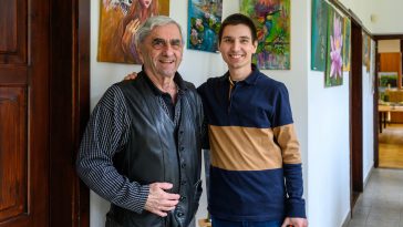 Professzor Dr. Tóth Csaba, Holló László és Brassai Művészeti díjas fotóművész, illetve Albert Krisztián Európa-bajnok preparátor.