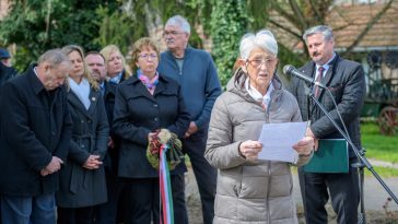 Antal Piroska csecsemőkorában került családjával kitelepítésre.