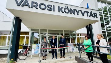 Három energiakorszerűsítési pályázatot adtak át Szarvason.