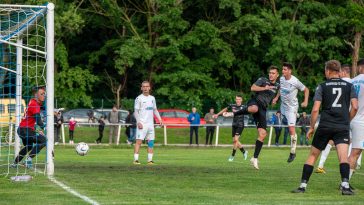 Furár Róbert a mérkőzés 4. gólját lövi Szarvasi FC 1905 Orosházi MTK-ULE 1913 ellen vívott mérkőzésének a 85. percében.