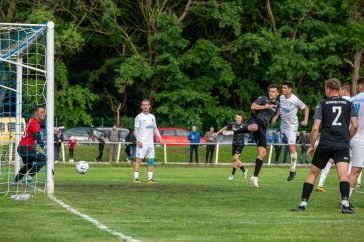 Furár Róbert a mérkőzés 4. gólját lövi Szarvasi FC 1905 Orosházi MTK-ULE 1913 ellen vívott mérkőzésének a 85. percében.