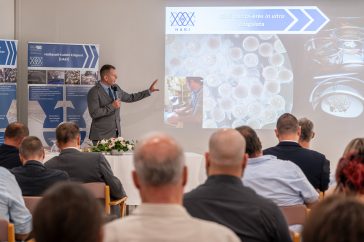 A rendezvényt Dr. Gyalog Gergő, a HAKI vezetője nyitotta meg.