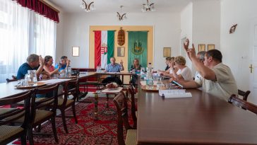 Ülésezik Csabacsűd Nagyközség Önkormányzata képviselő-testülete 2025. június 26-án.