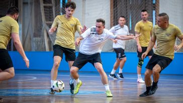 A fehér mezes Hooligans hatalmas hajrával fordította meg a mérkőzést.
