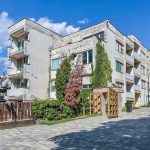 A Bolza sétány 1. sz. alatti 12 lakásos épület igen jó fekvésű és a lakáskiosztása is igen jónak mondható.