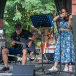 A sort a szarvasi Körös Akusztik, azaz Buzás Gyula és Szécsiné Lestyán Magdolna nyitotta.