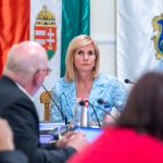 Horváthné dr. Kepenyes Edit jegyző Szarvas Város Képviselőtestülete 2025. szeptember 18-i ülésén.