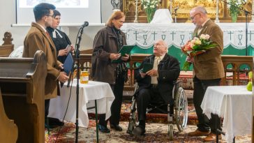 Demeter Péter Emlékdíjra a 2023-ban elhunyt Medvegy Mihályt tartották érdemesnek. Elismerését felesége vette át.