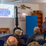 Brlázs Róbert, a Herman Ottó Intézet NKft. munkatársa tartott előadást a pályázati lehetőségekről Ezüstszőlőben.