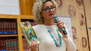 Az anya haláláról szól Frankó Tünde könyve, aminek bemutatóját december 12-én, pénteken tartották a Városi Könyvtárban.