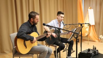 4HANDS BAND - Molnár János és Nánási Attila - koncertje a Gyakorló nőnapján.