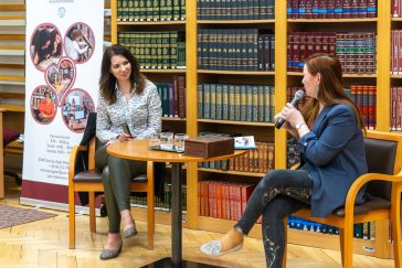 Kakuk Móni legújabb kisregényének bemutatóján Hegedűs Éva beszélgetett az íróval.