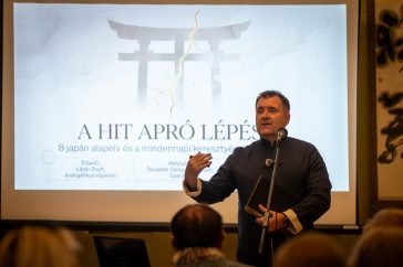 Lázár Zsolt nemrégiben tért haza egy ázsiai körútról, amelynek egyik legmeghatározóbb állomása Japán volt. Az erről tartott előadásának a címe – „A hit apró lépései” volt.