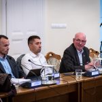 Csernus Zsolt képviselőnek személyesen is jó kapcsolata van az élesdiekkel, így saját tapasztalatai alapján ajánlotta képviselőtársainak jóváhagyásra a testvérvárosi szerződés támogatását.