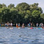 SUP-osok várnak a rajtra a 2025-ös Kenumaratonon.
