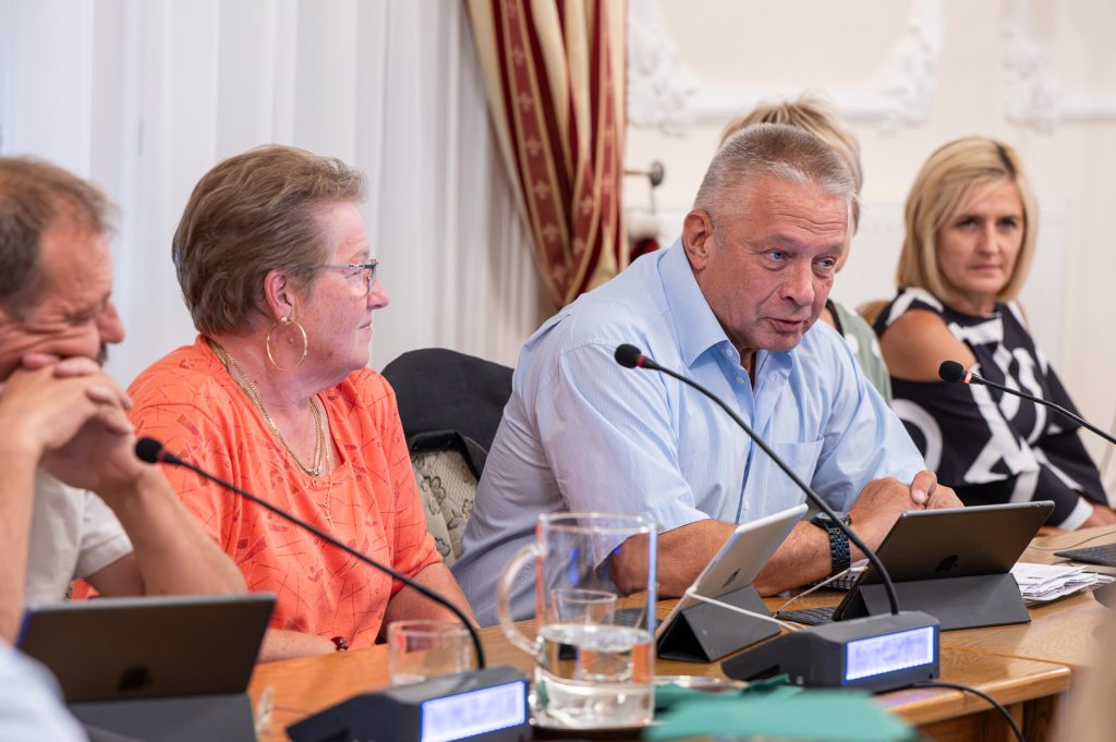 Csanádi László a költségvetésről szóló napirend tárgyalásán 2026. augusztus 27-én.